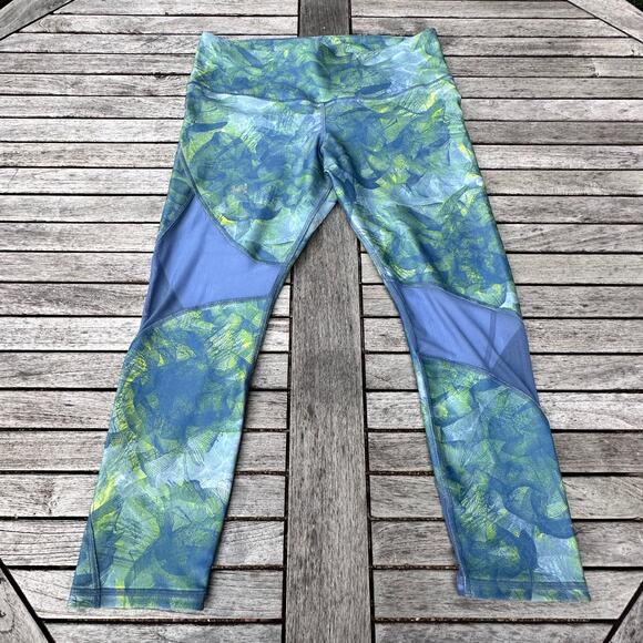 Under Armour Women HeatGear Multi Print Blue Green Compression Capri Size XL New - Picture 1 of 16